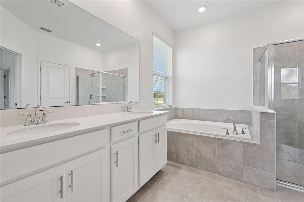 For Rent: $2,990 (3 beds, 2 baths, 2431 Square Feet)