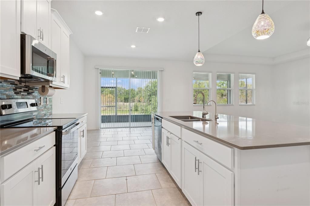 For Rent: $2,990 (3 beds, 2 baths, 2431 Square Feet)