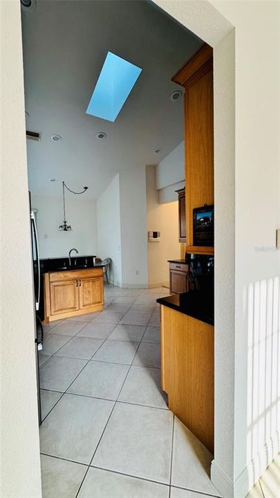 待售: $659,000 (3 贝兹, 2 浴室, 3000 平方英尺)