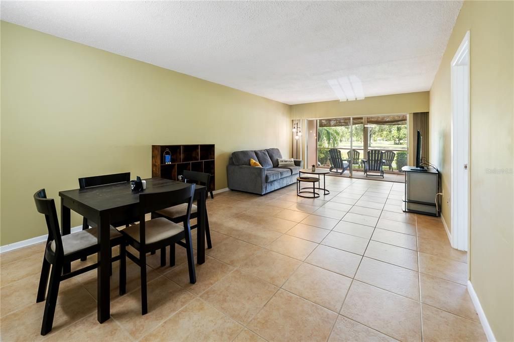 For Rent: $1,600 (1 beds, 1 baths, 954 Square Feet)