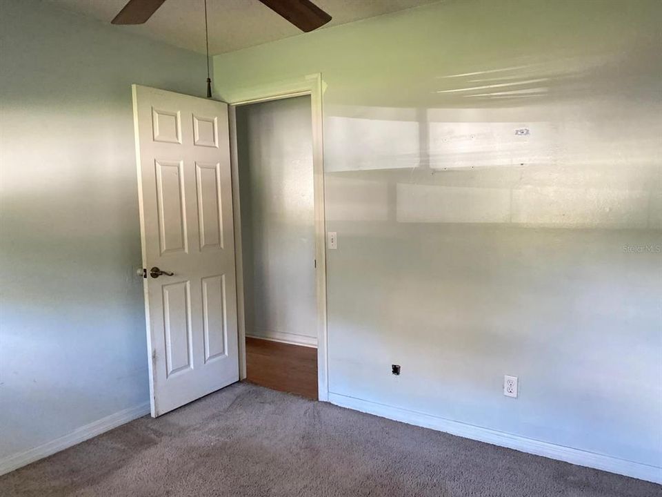 合同活跃: $268,900 (3 贝兹, 2 浴室, 1269 平方英尺)