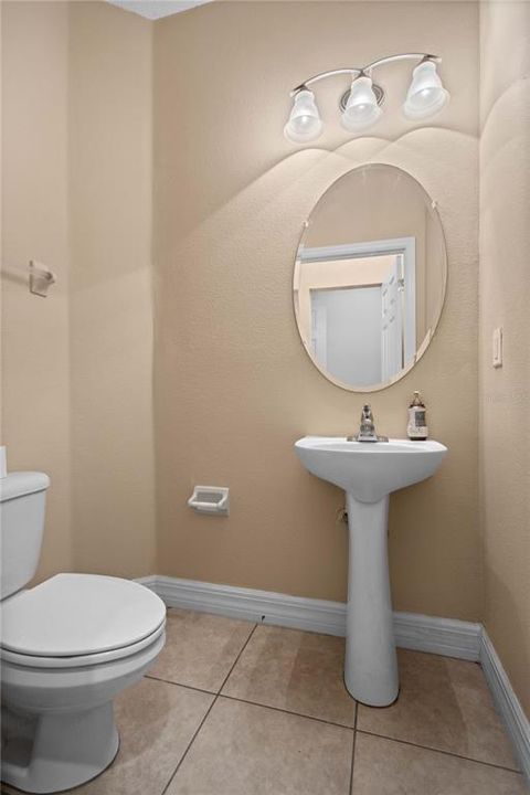 For Sale: $445,900 (3 beds, 2 baths, 1696 Square Feet)