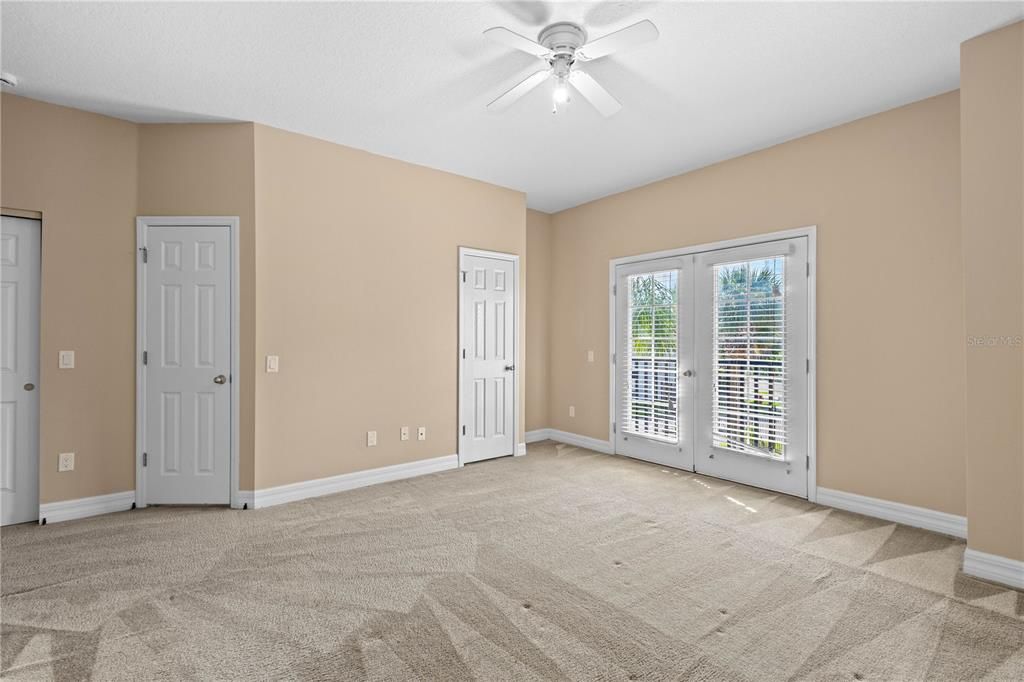 For Sale: $445,900 (3 beds, 2 baths, 1696 Square Feet)