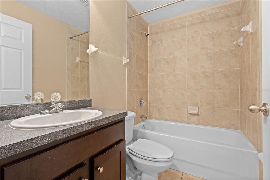 For Sale: $445,900 (3 beds, 2 baths, 1696 Square Feet)