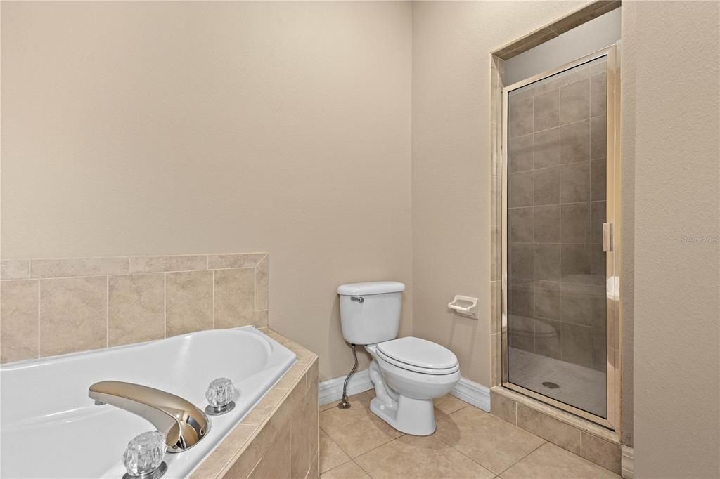 For Sale: $445,900 (3 beds, 2 baths, 1696 Square Feet)