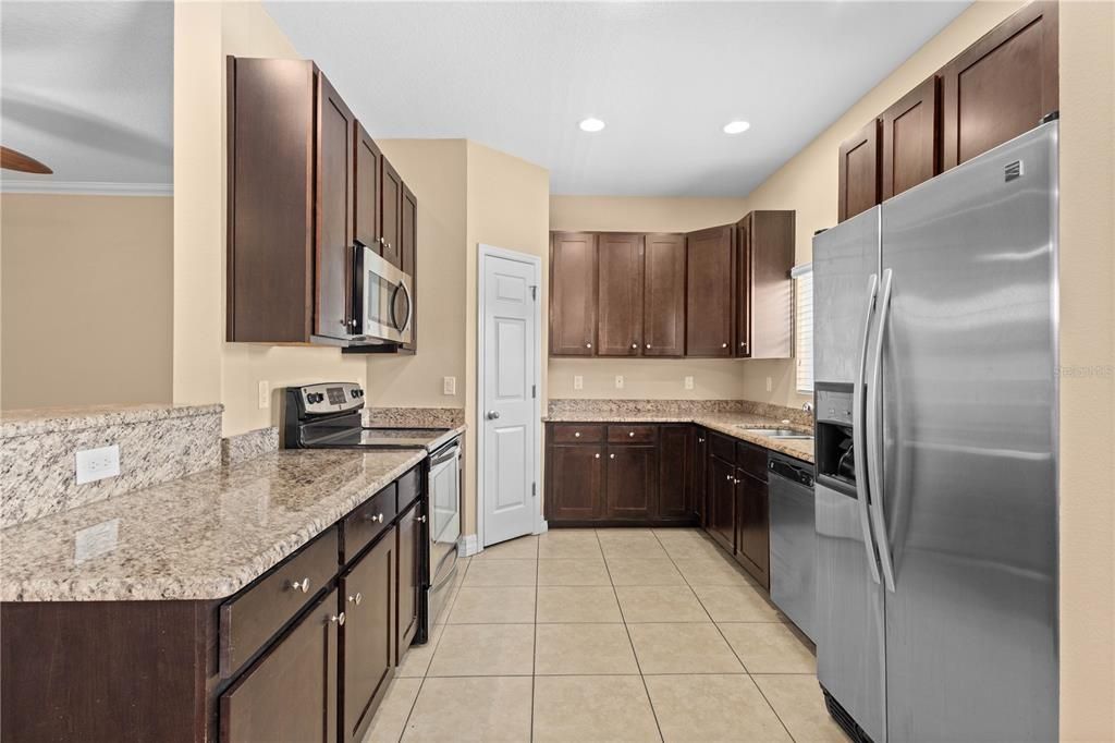 For Sale: $445,900 (3 beds, 2 baths, 1696 Square Feet)