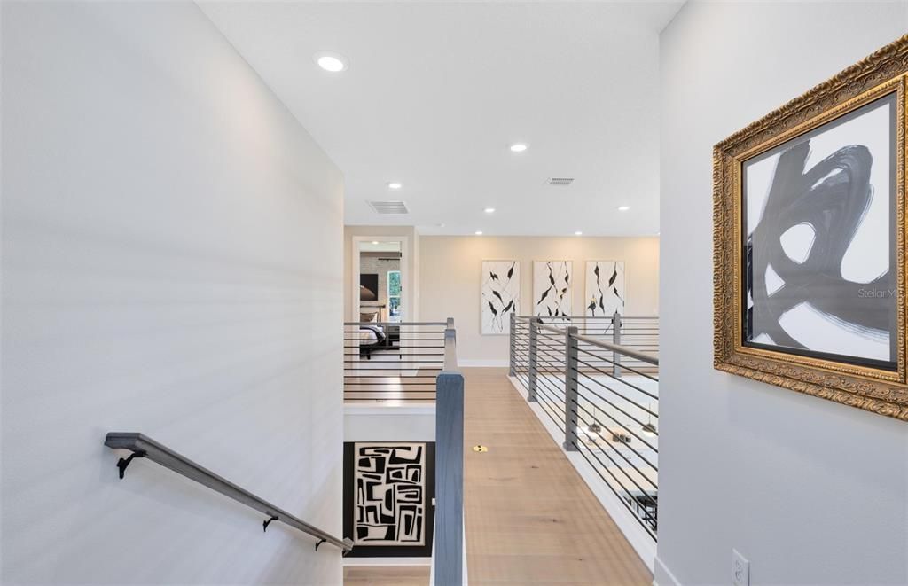 Под контрактом: $1,399,990 (5 спален, 5 ванн, 4525 Квадратных фут)