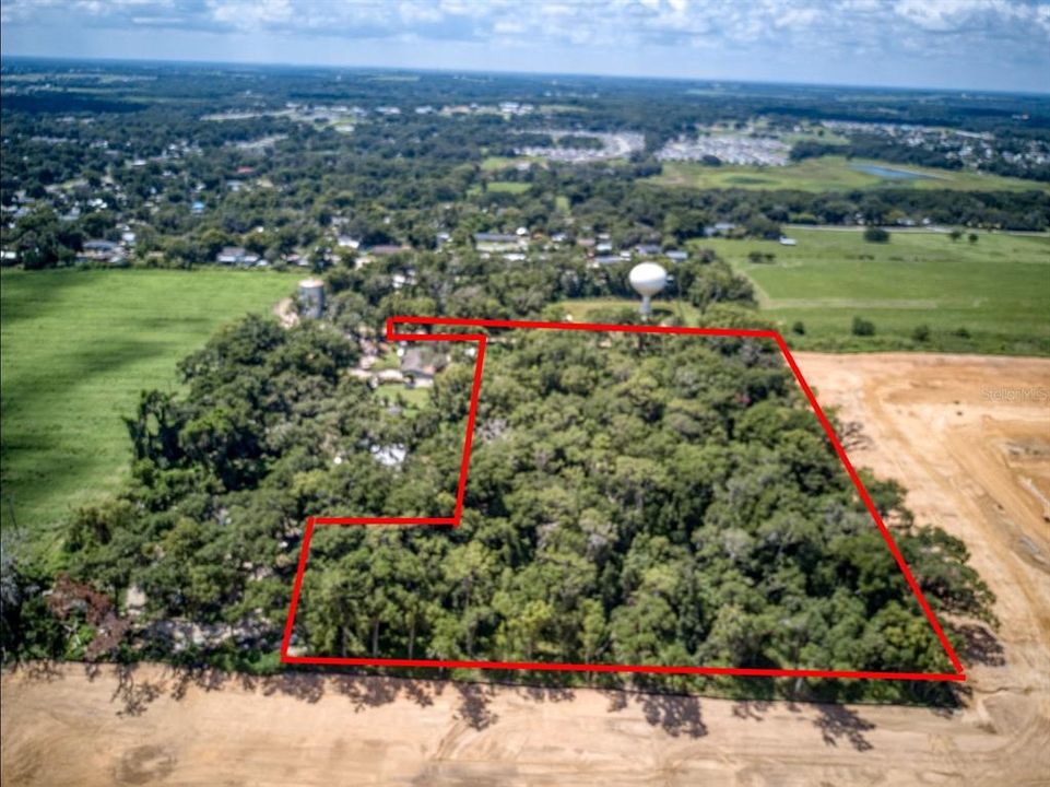 合同活跃: $240,000 (6.24 acres)