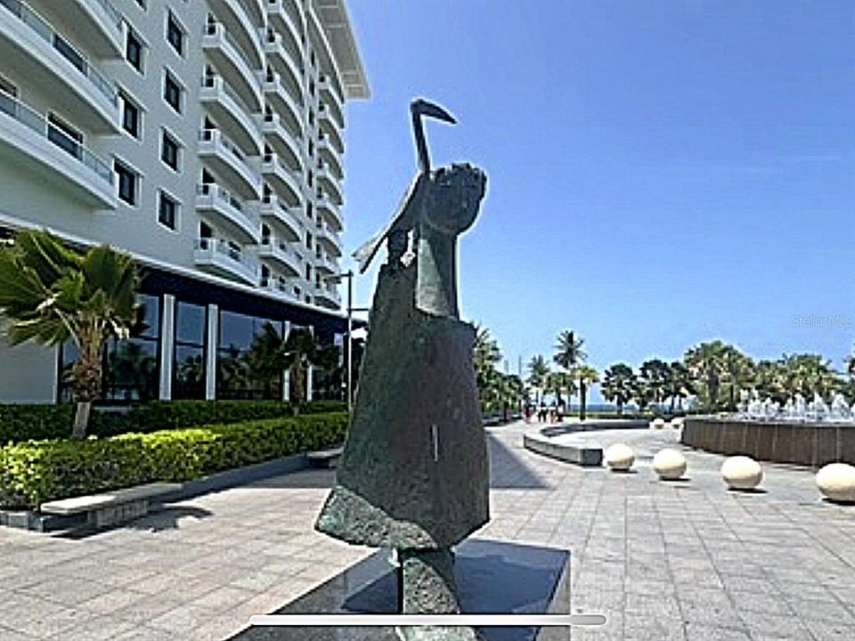 Под контрактом: $685,000 (3 спален, 2 ванн, 1500 Квадратных фут)