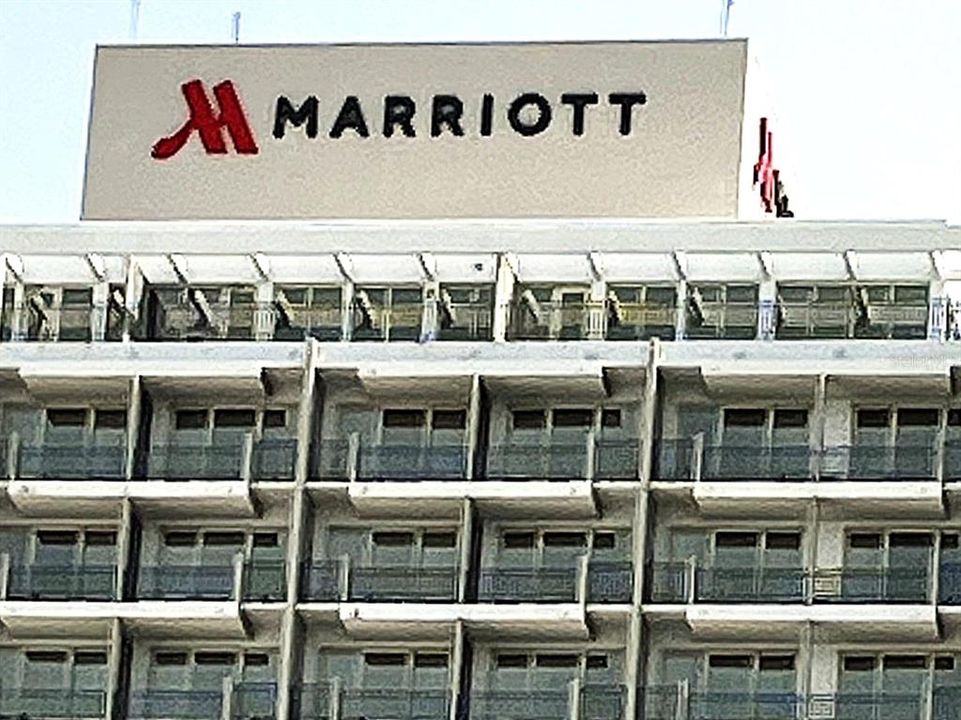 Под контрактом: $685,000 (3 спален, 2 ванн, 1500 Квадратных фут)