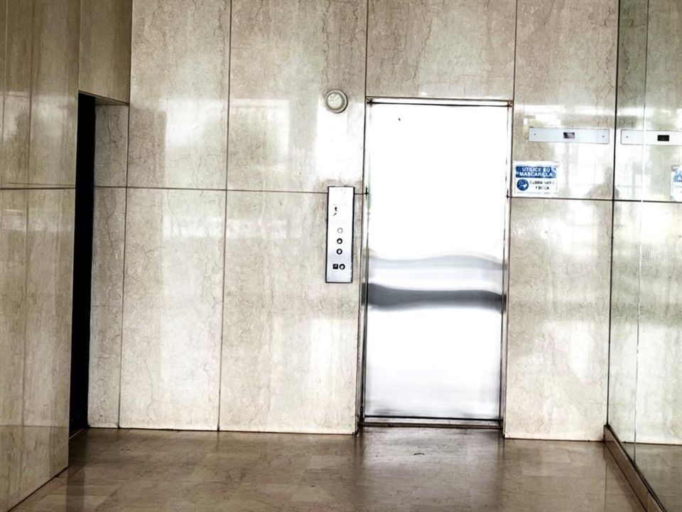 Под контрактом: $685,000 (3 спален, 2 ванн, 1500 Квадратных фут)