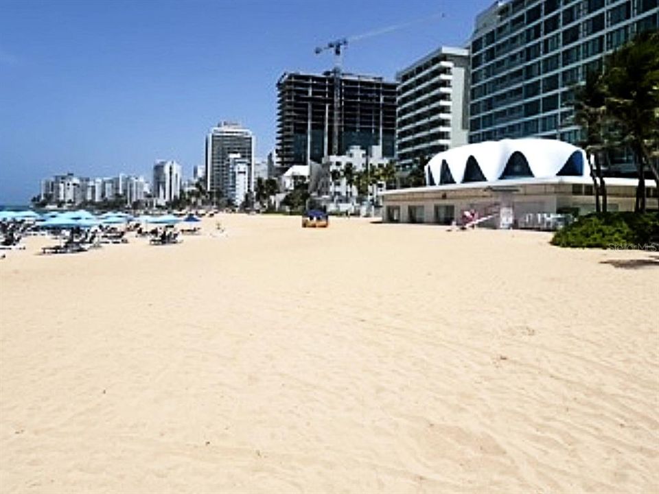 Под контрактом: $685,000 (3 спален, 2 ванн, 1500 Квадратных фут)