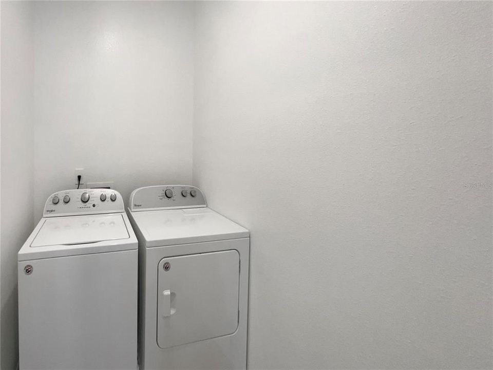 Active With Contract: $455,000 (3 beds, 2 baths, 2089 Square Feet)