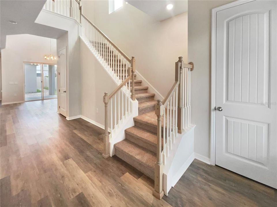 Active With Contract: $455,000 (3 beds, 2 baths, 2089 Square Feet)