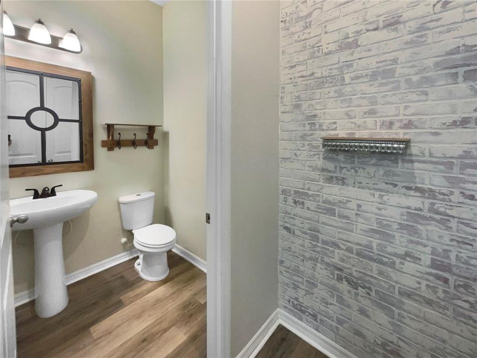 Active With Contract: $455,000 (3 beds, 2 baths, 2089 Square Feet)