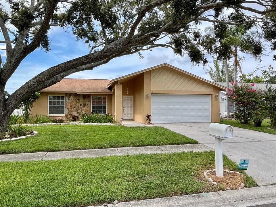 最近售出: $430,000 (3 贝兹, 2 浴室, 1711 平方英尺)