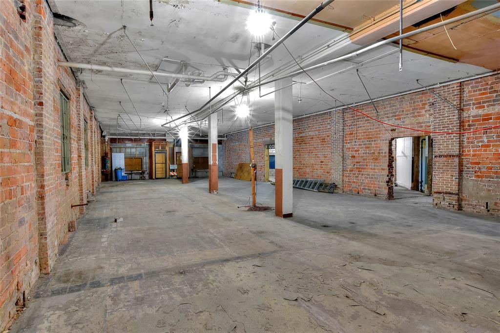 待售: $1,290,000 (0 贝兹, 0 浴室, 21236 平方英尺)