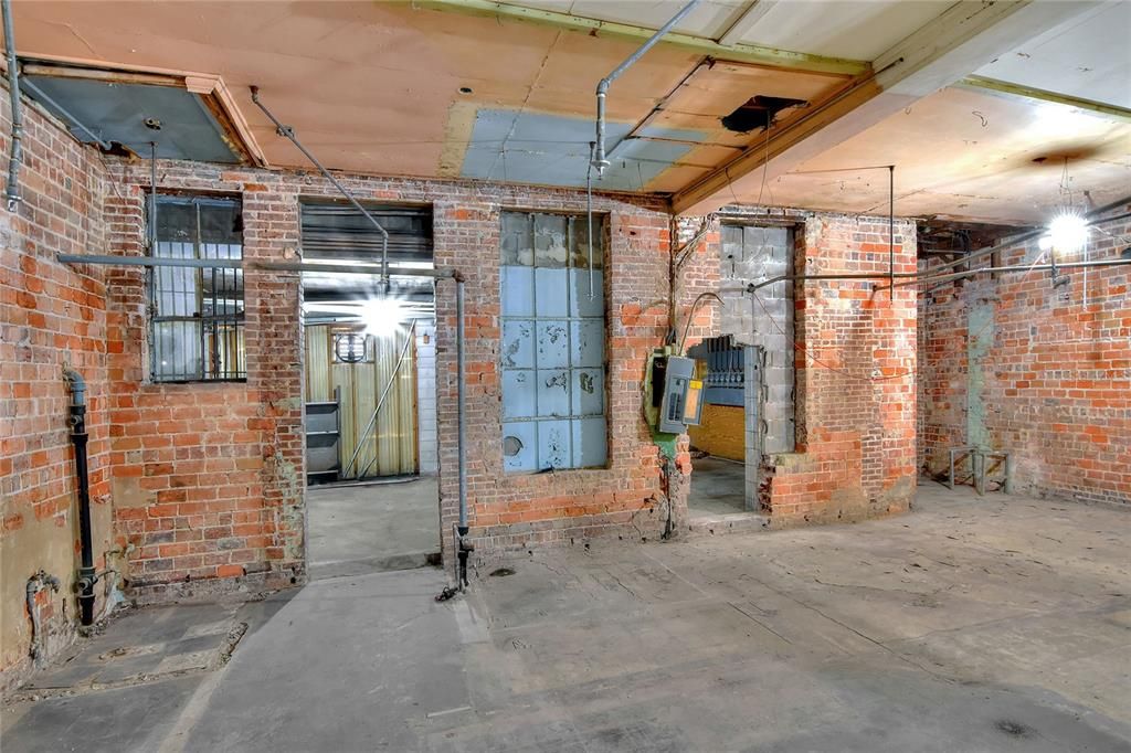 待售: $1,290,000 (0 贝兹, 0 浴室, 21236 平方英尺)