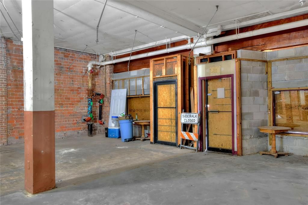 待售: $1,290,000 (0 贝兹, 0 浴室, 21236 平方英尺)