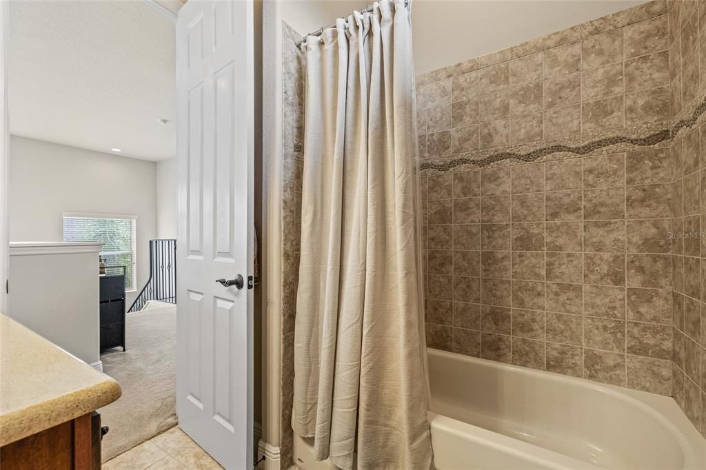 For Sale: $535,000 (4 beds, 2 baths, 3062 Square Feet)