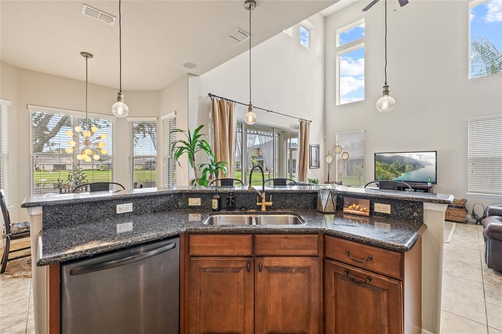 For Sale: $535,000 (4 beds, 2 baths, 3062 Square Feet)