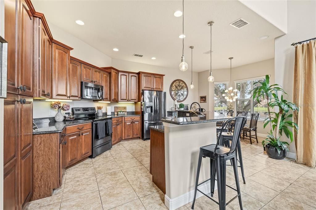 For Sale: $535,000 (4 beds, 2 baths, 3062 Square Feet)