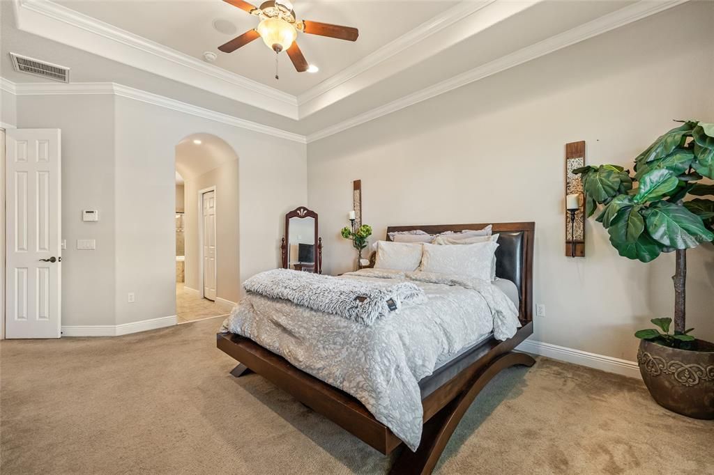 For Sale: $535,000 (4 beds, 2 baths, 3062 Square Feet)