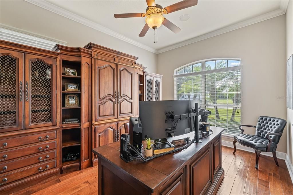 For Sale: $535,000 (4 beds, 2 baths, 3062 Square Feet)