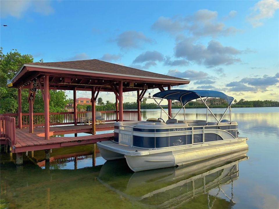 待售: $1,350,000 (5 贝兹, 4 浴室, 2802 平方英尺)