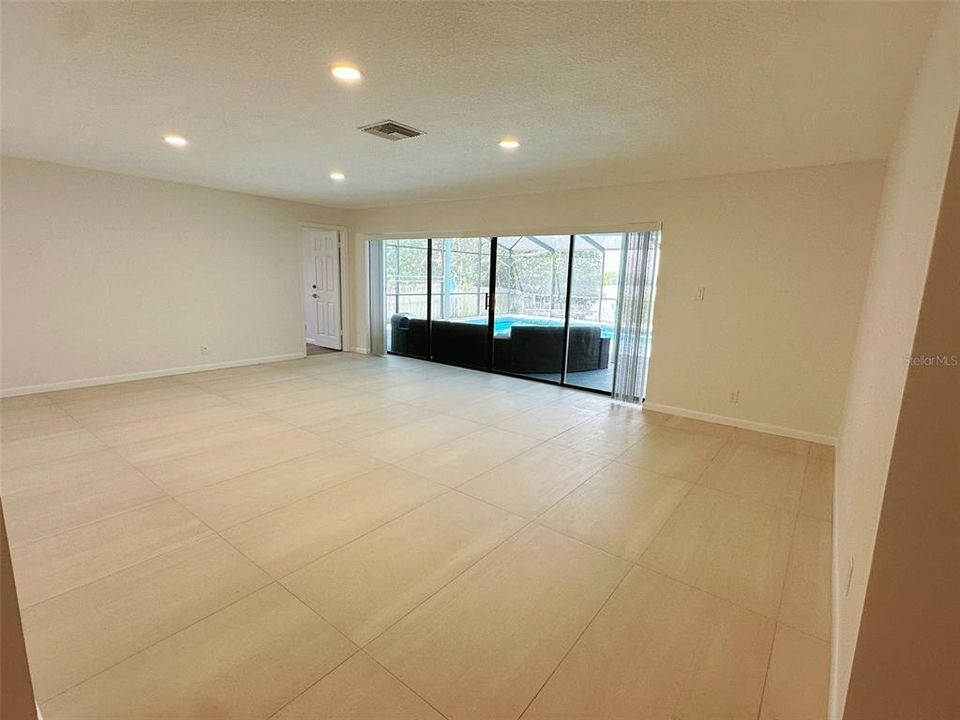 待售: $1,350,000 (5 贝兹, 4 浴室, 2802 平方英尺)