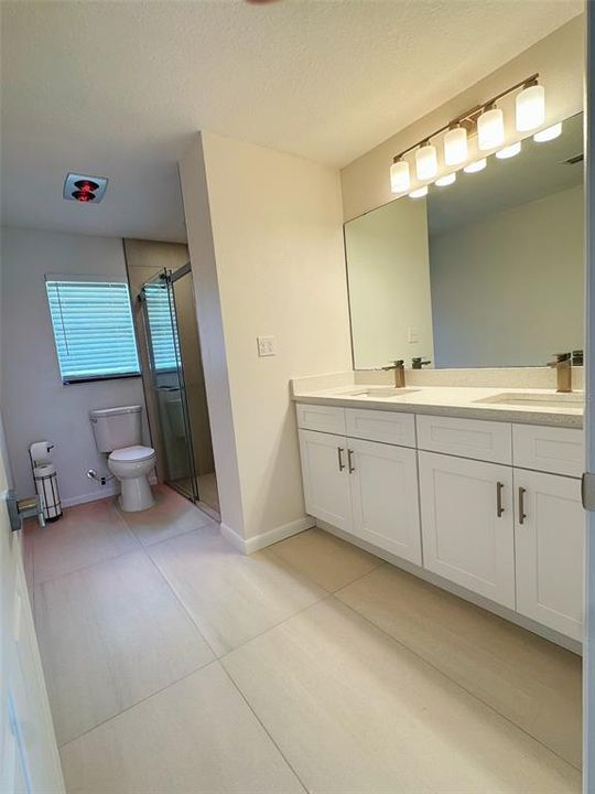 待售: $1,350,000 (5 贝兹, 4 浴室, 2802 平方英尺)