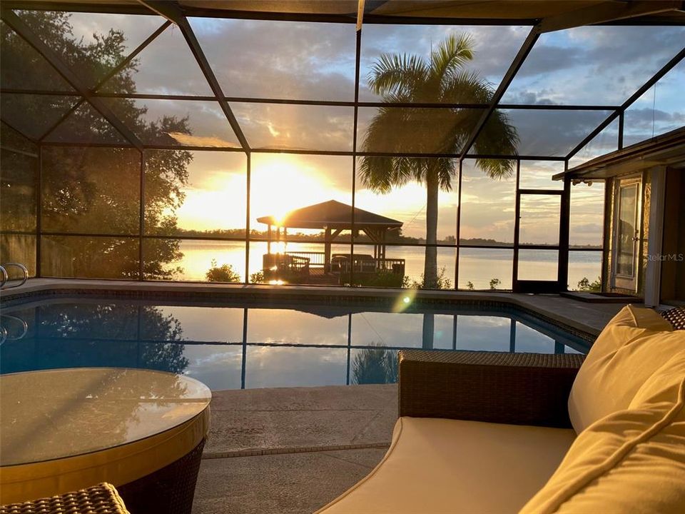 待售: $1,350,000 (5 贝兹, 4 浴室, 2802 平方英尺)