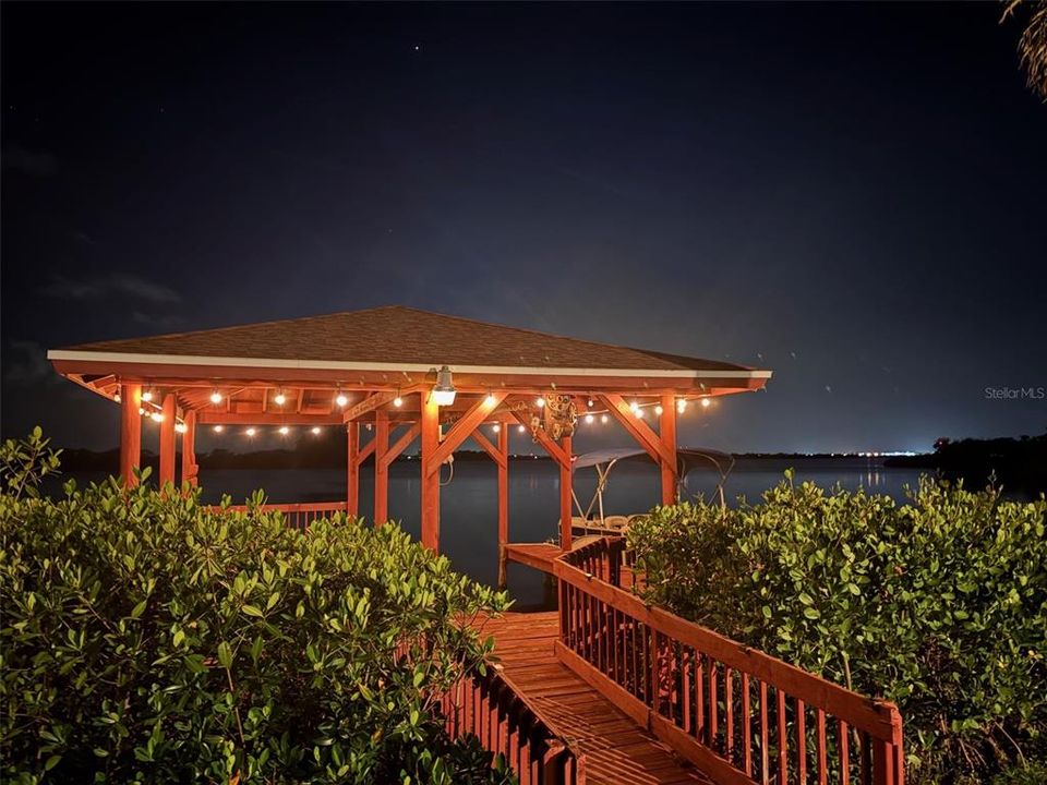 待售: $1,350,000 (5 贝兹, 4 浴室, 2802 平方英尺)