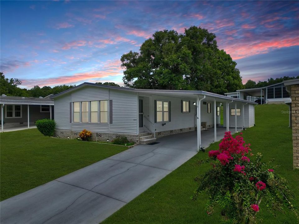 Active With Contract: $159,900 (2 beds, 2 baths, 1682 Square Feet)