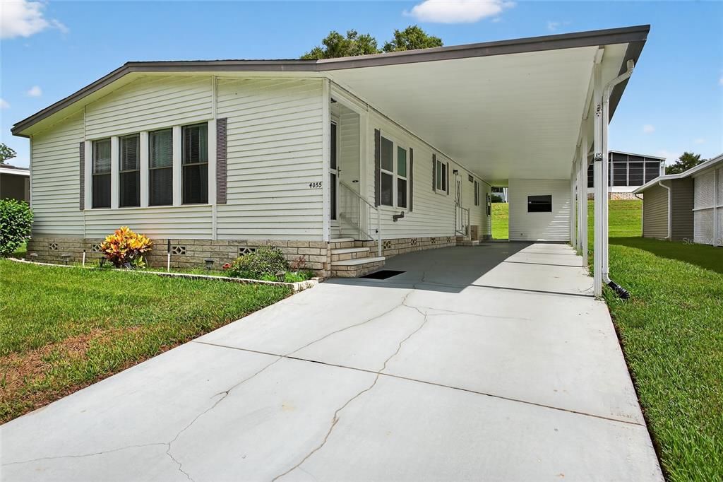 Active With Contract: $159,900 (2 beds, 2 baths, 1682 Square Feet)