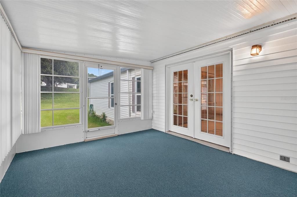 Active With Contract: $159,900 (2 beds, 2 baths, 1682 Square Feet)