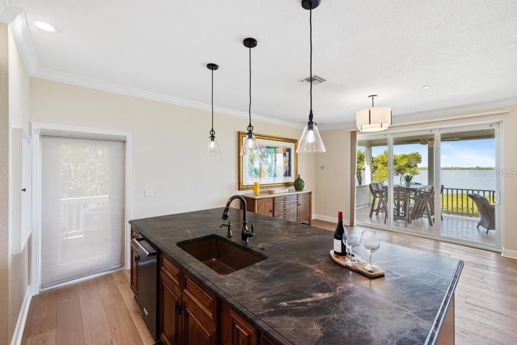 待售: $2,180,000 (3 贝兹, 2 浴室, 2787 平方英尺)