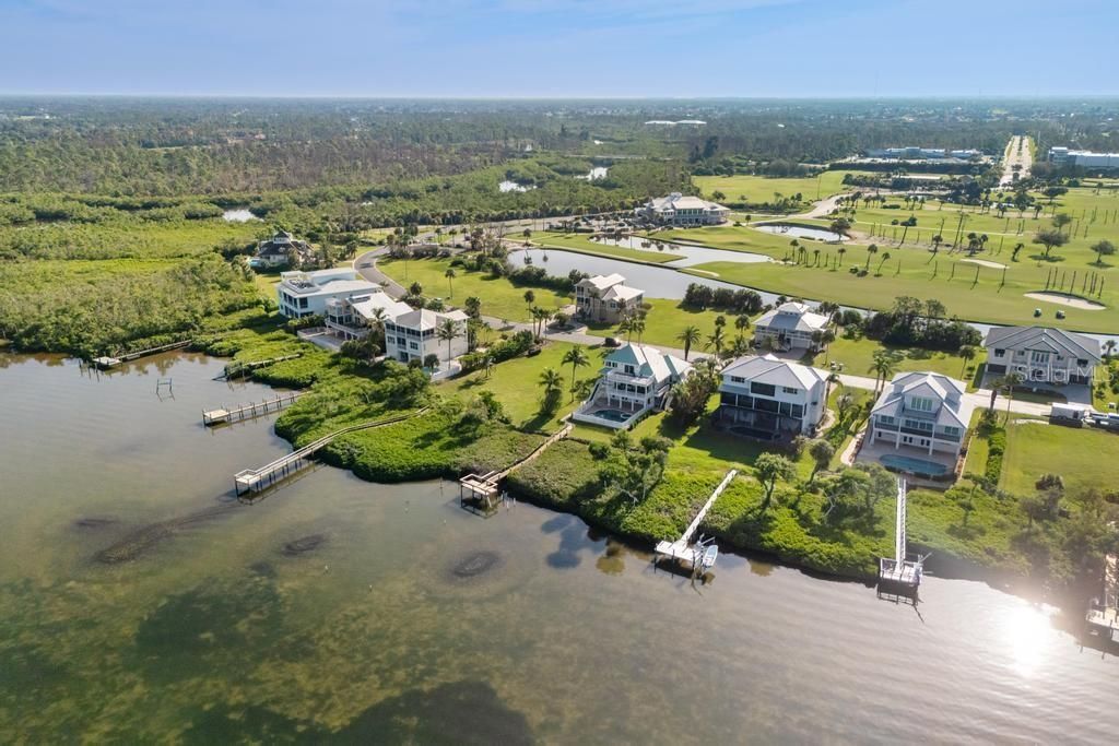 待售: $2,180,000 (3 贝兹, 2 浴室, 2787 平方英尺)