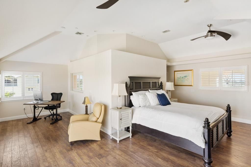 待售: $2,180,000 (3 贝兹, 2 浴室, 2787 平方英尺)