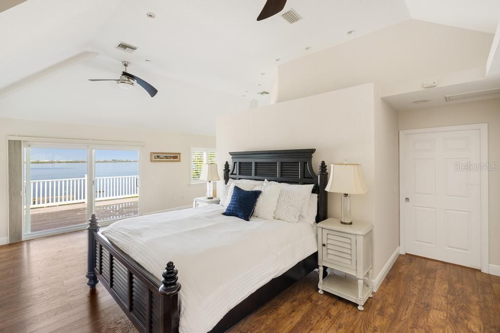 待售: $2,180,000 (3 贝兹, 2 浴室, 2787 平方英尺)