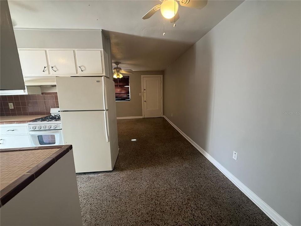 На продажу: $1,175,000 (6 спален, 6 ванн, 3300 Квадратных фут)