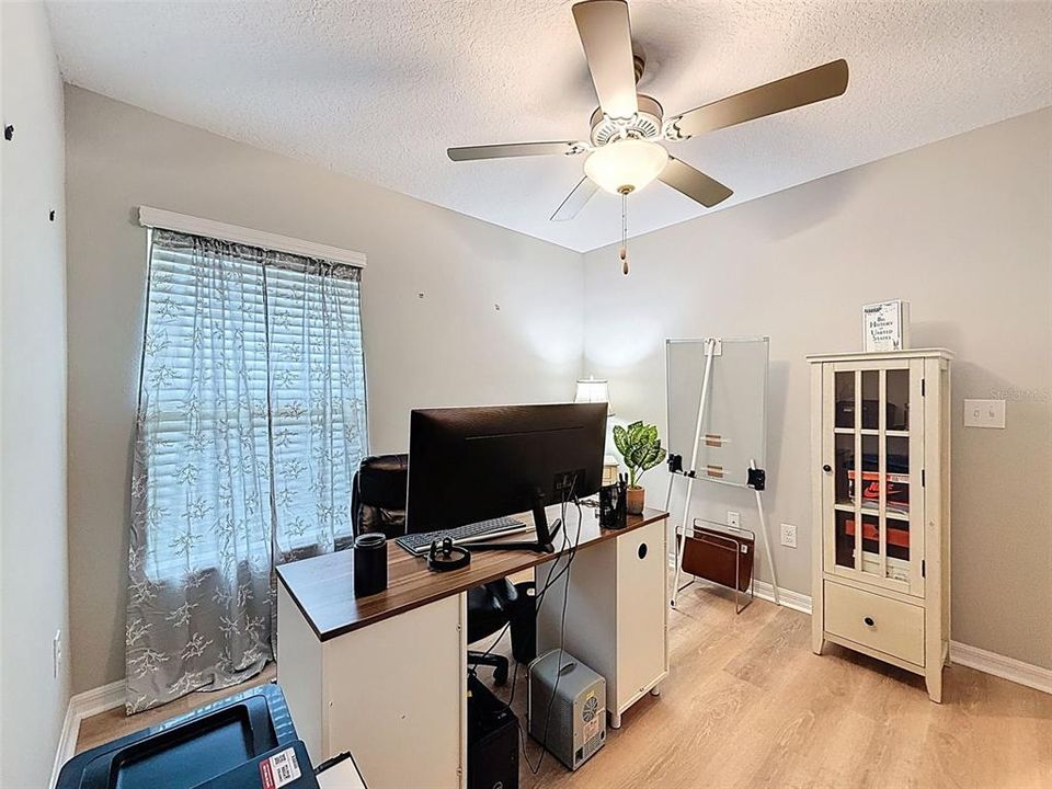 待售: $239,900 (3 贝兹, 2 浴室, 1337 平方英尺)