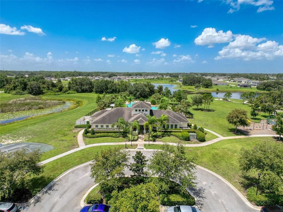 待售: $239,900 (3 贝兹, 2 浴室, 1337 平方英尺)