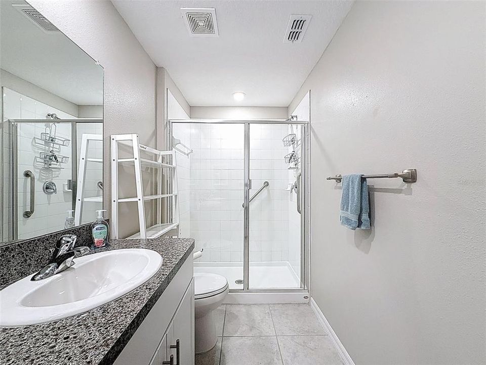 待售: $239,900 (3 贝兹, 2 浴室, 1337 平方英尺)