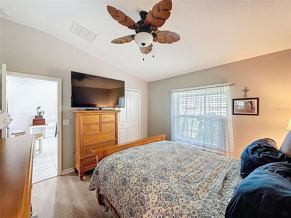 待售: $239,900 (3 贝兹, 2 浴室, 1337 平方英尺)