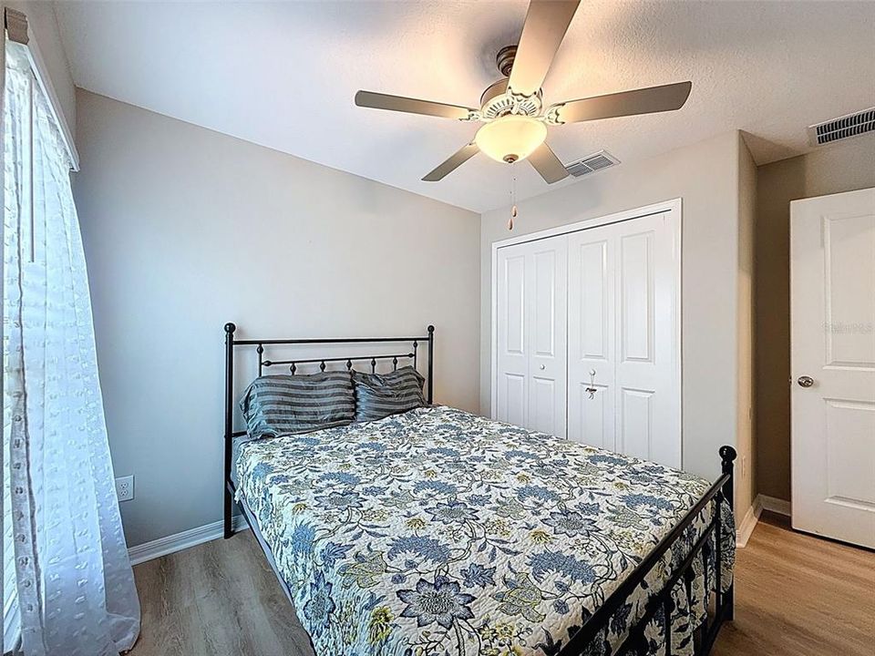 待售: $239,900 (3 贝兹, 2 浴室, 1337 平方英尺)