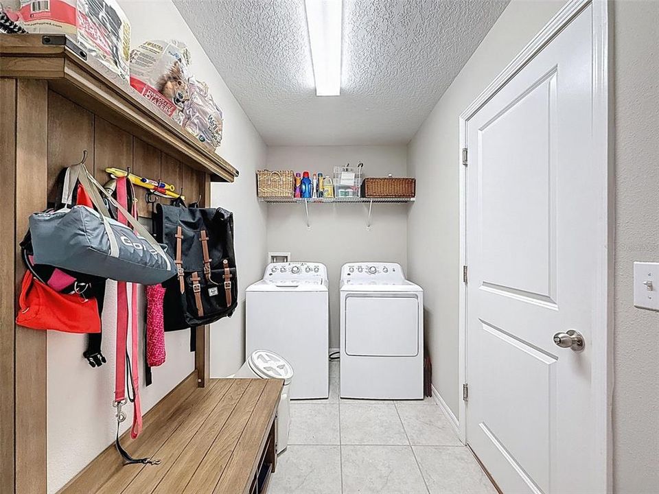 待售: $239,900 (3 贝兹, 2 浴室, 1337 平方英尺)