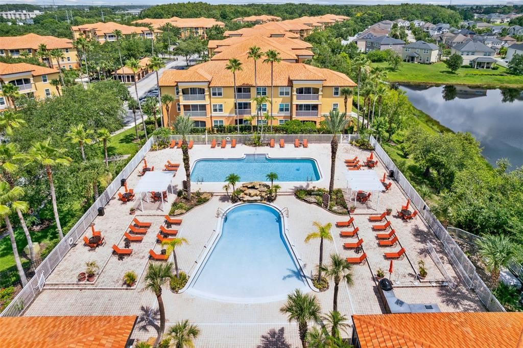 合同活跃: $169,000 (1 贝兹, 1 浴室, 734 平方英尺)