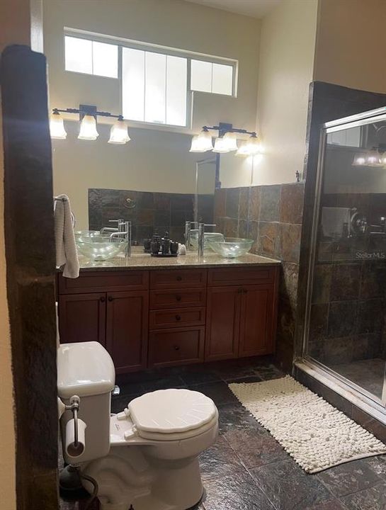 En Venta: $238,999 (3 camas, 2 baños, 1728 Pies cuadrados)