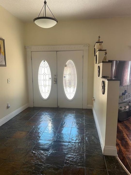 En Venta: $238,999 (3 camas, 2 baños, 1728 Pies cuadrados)